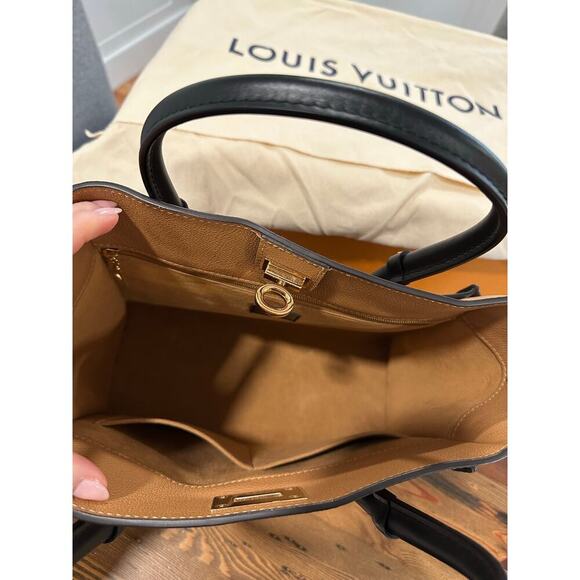 Louis Vuitton On My Side MM Noir Bag - Picture 6 of 16